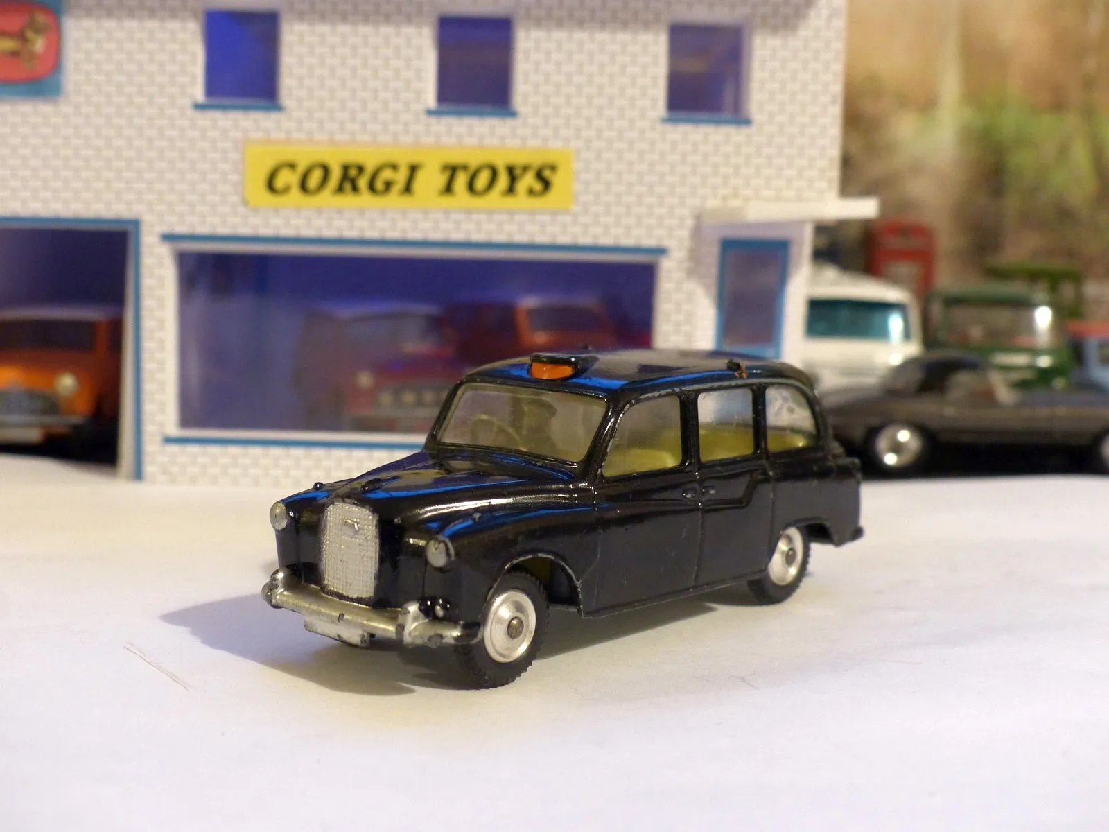 418 Austin London Taxi Cab (Gift Set 35 edition)