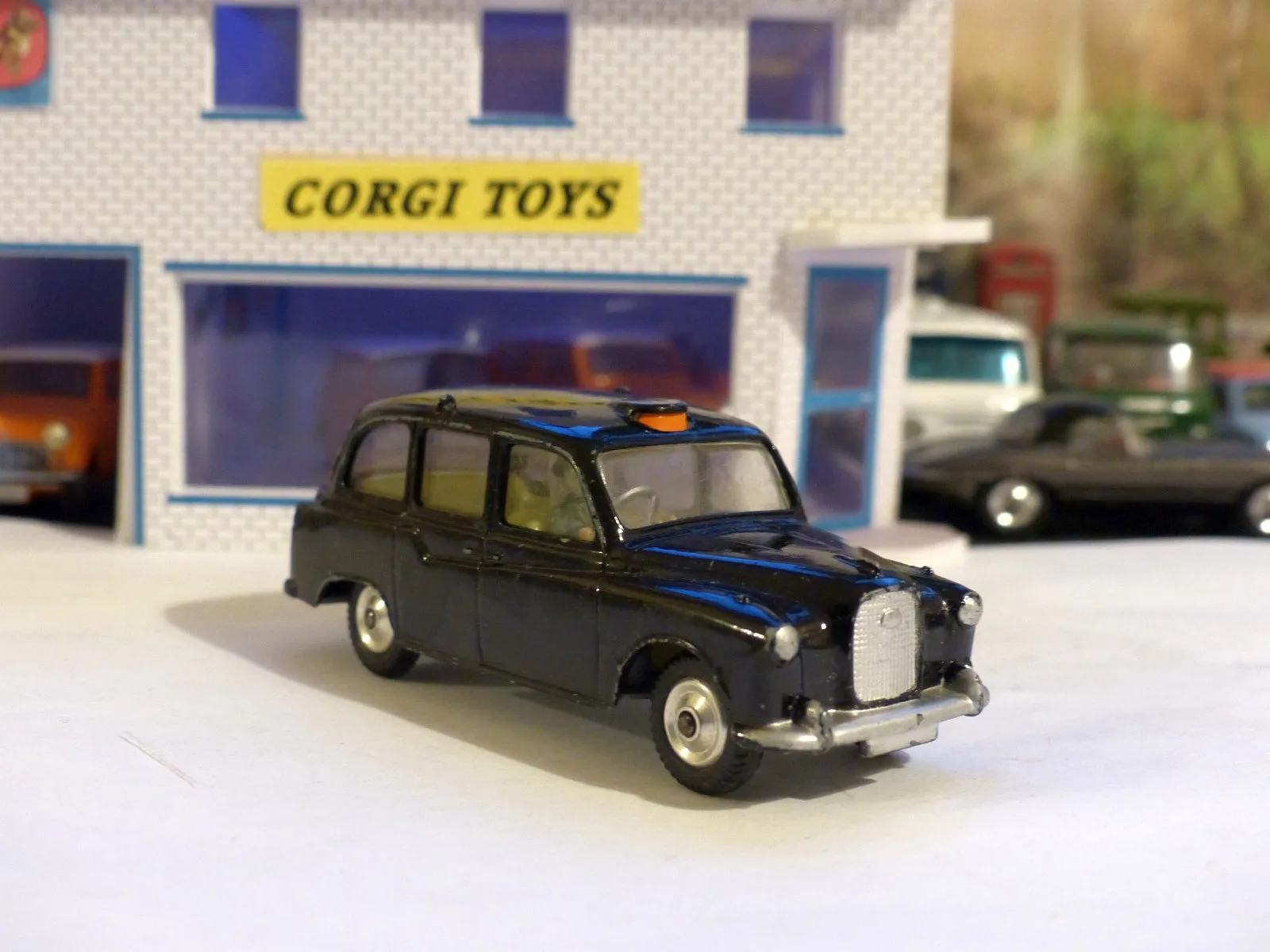 418 Austin London Taxi Cab (Gift Set 35 edition)