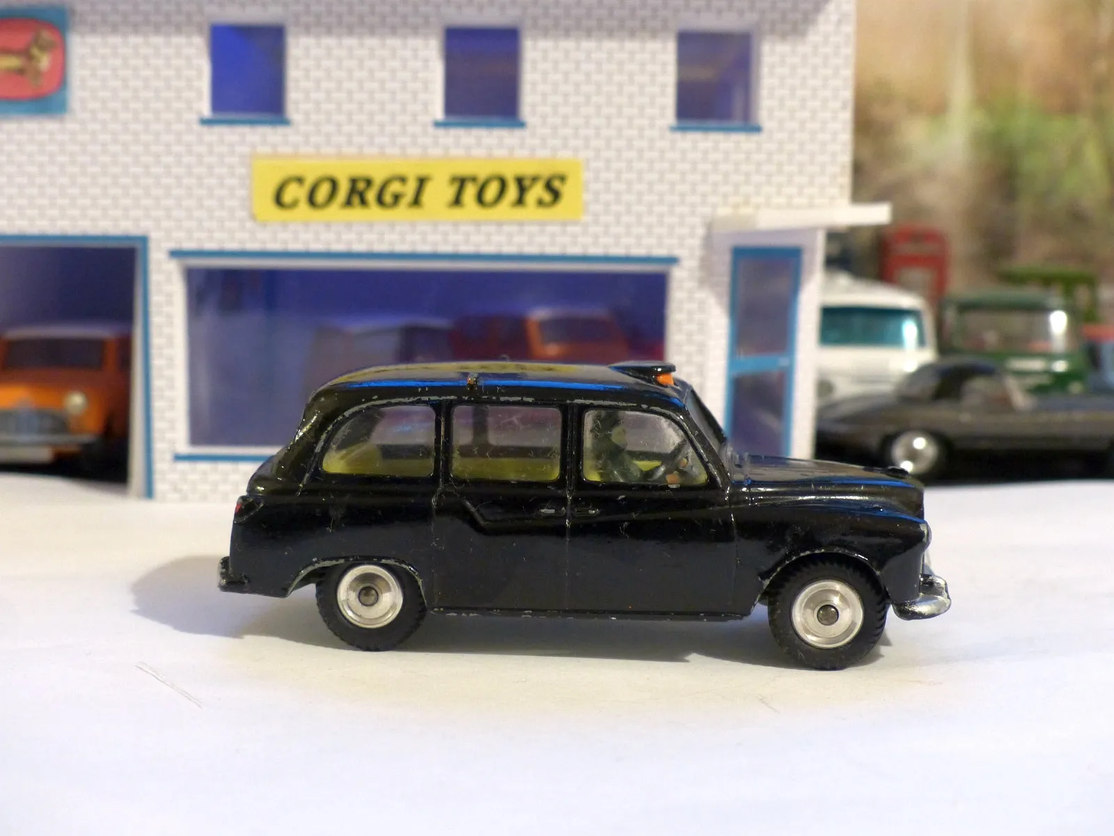 418 Austin London Taxi Cab (Gift Set 35 edition)