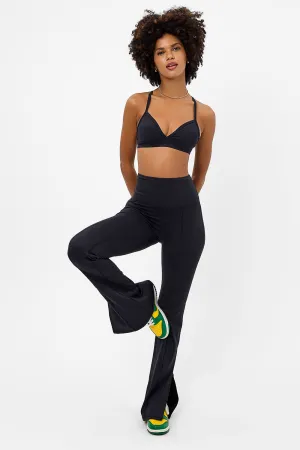 Billie Racerback Sports Bra - Black