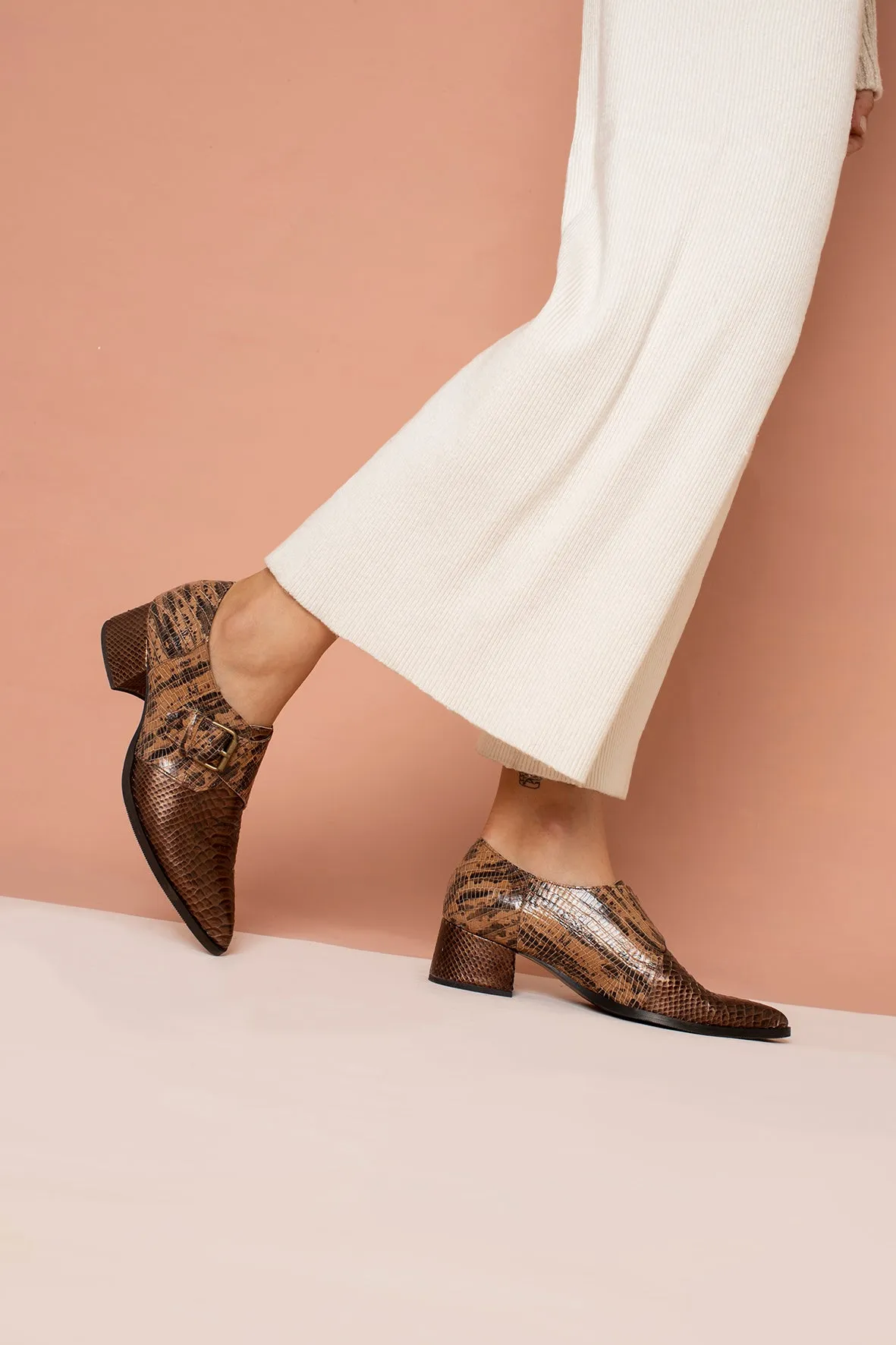 Brown Starling- Single buckle Shoes For Women