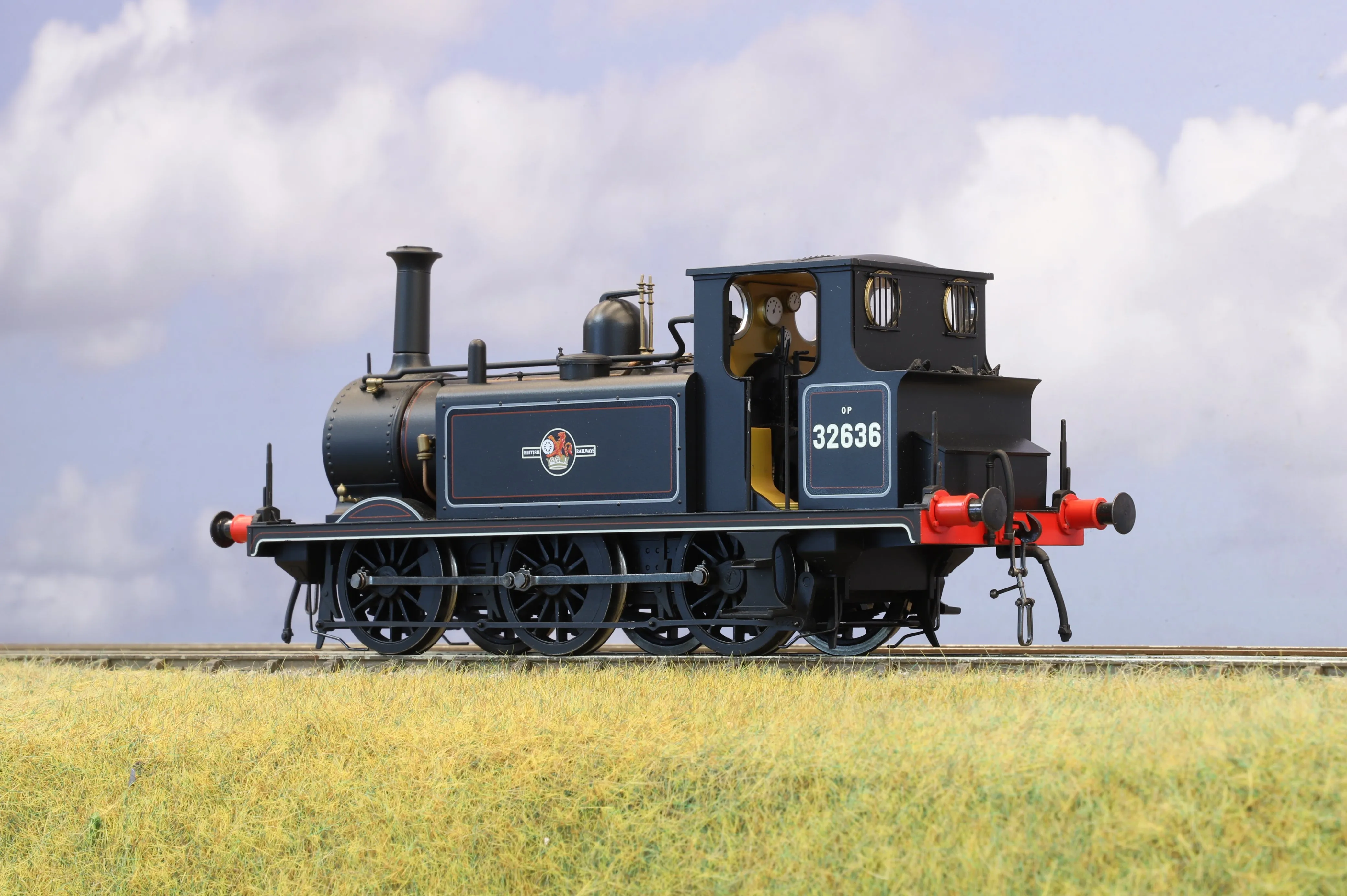 Dapol Finescale O Gauge 'Terrier' No. 32636 BR Black (Late Crest) DCC Sound