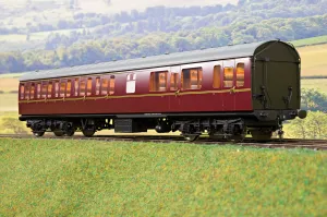 Darstaed D23-3-1 7mm Finescale O Gauge BR 57' Mk1 Suburban Composite with Lavatory (CL) Coach, BR Lined Maroon