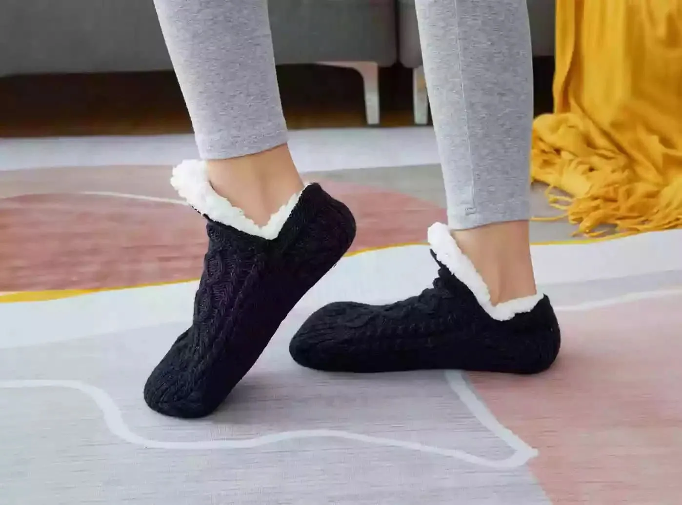 FitVille Fluffy Cozy Non-slip Slipper Socks (Unisex)