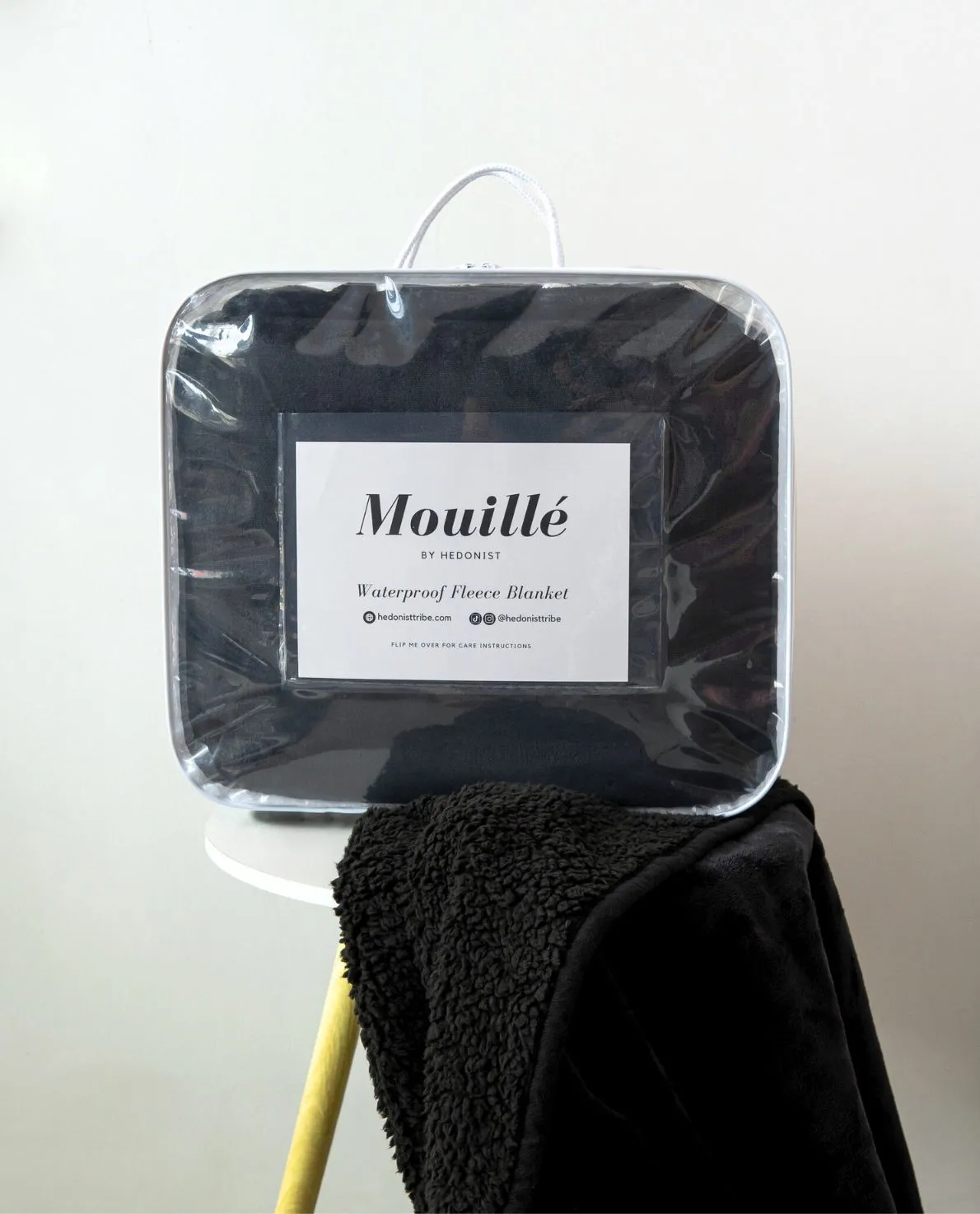 Mouillé Waterproof Fleece Blanket