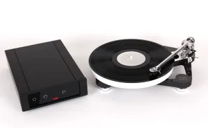 Rega  Naia Turntable